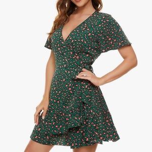 V-Neck Wrap Dress Leopard Print